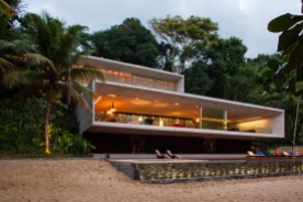 Luxury-Beach-House-By-Marcio-Kogan-Architects-3
